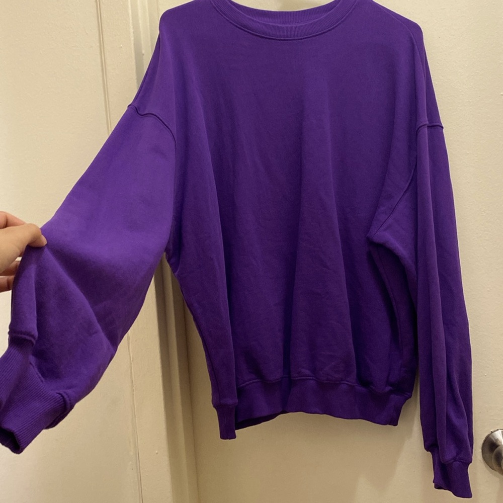 H&M Oversized Crew Neck Purple Sweatshirt Sweater in Women's Size Small | Baggy
